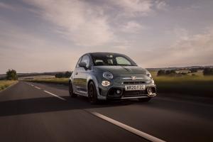 Abarth 695 70° Anniversario 2019 года  (UK)